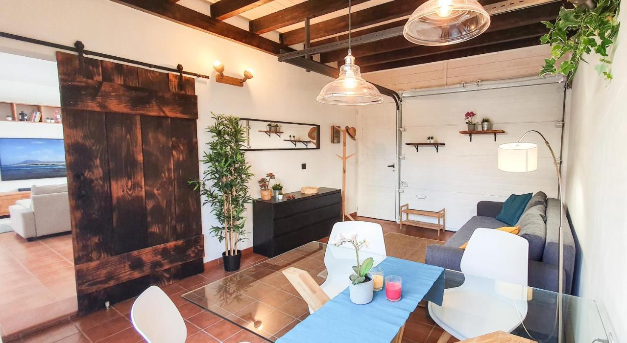 Oasis Desert - Holiday Home With Pool & Garden Near Corralejo And Lajares Exteriör bild